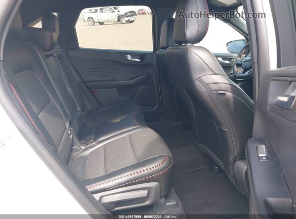 1FMCU9NZ3TUA12231 2026 FORD ESCAPE White Widok naklejki z numerem VIN