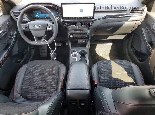 1FMCU9NZ4SUB61536 2025 FORD ESCAPE Красный Вид панели приборов