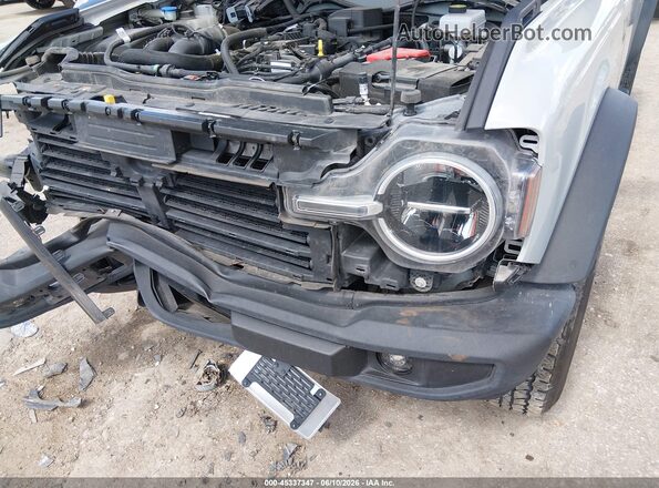 1FMDE5BH3NLB14062 2022 FORD BRONCO Green Դիմացի տեսք