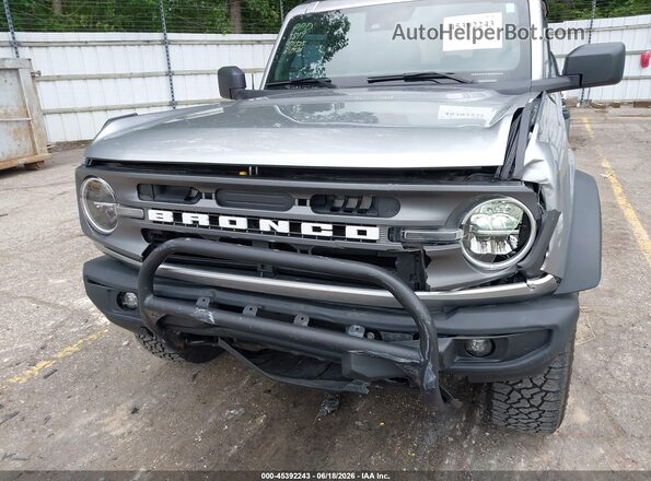 1FMDE5BH7NLB13819 2022 FORD BRONCO Silver Вид спереду