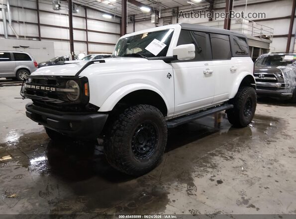 1FMDE5DH1NLA83892 2022 FORD BRONCO Белый Передняя левая четверть