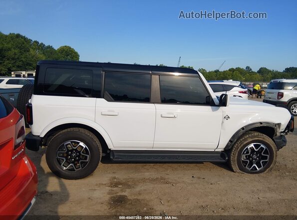 1FMDE8BH1SLA64520 2025 FORD BRONCO White Vista interior trasera