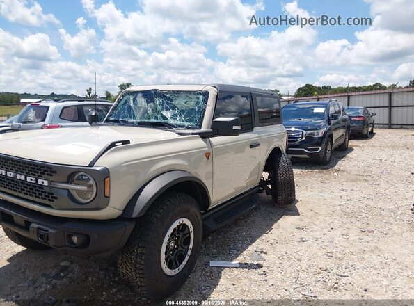 1FMDE9AH5SLA95938 2025 FORD BRONCO Beige Front view