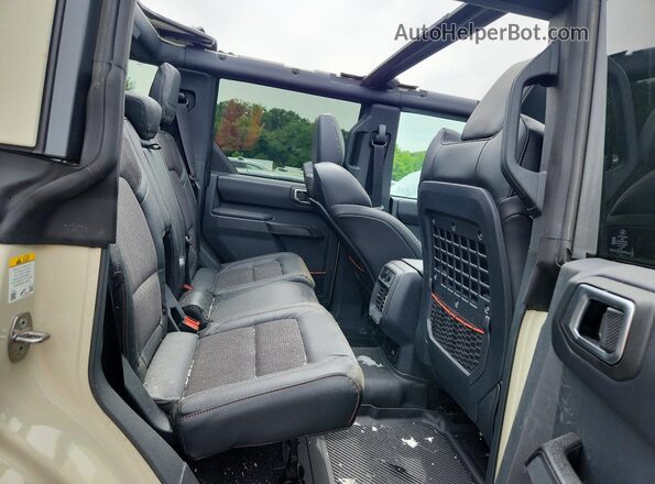 1FMEE0RR2TLA67853 2026 FORD BRONCO Tan Սալոնի հետևի տեսք