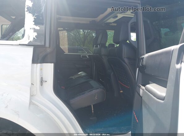 1FMEE0RR9RLB00792 2024 FORD BRONCO White Вид наклейки з VIN-кодом