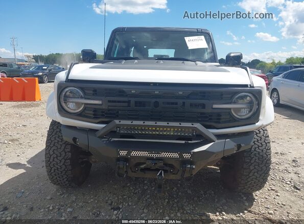 1FMEE0RR9RLB00792 2024 FORD BRONCO White Вид задньої частини салону