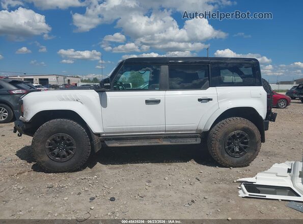 1FMEE0RR9RLB00792 2024 FORD BRONCO White 
