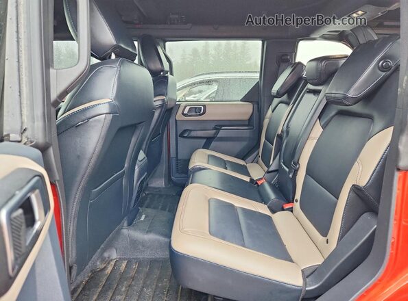 1FMEE2BP1RLA13621 2024 FORD BRONCO Orange უკანა სალონის ხედი