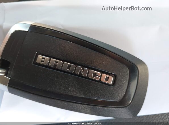 1FMEE2BP2RLA43601 2024 FORD BRONCO Blue წინა პანელის ხედი