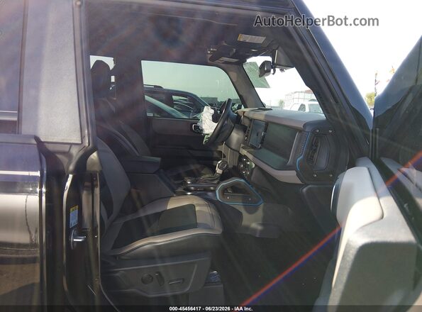 1FMEE2BP3RLA34034 2024 FORD BRONCO Black Vista interior delantera