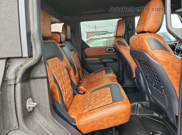 1FMEE5BPXPLB79358 2023 FORD BRONCO Black Вид задньої частини салону