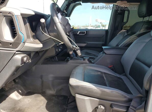1FMEE5DH7PLB09905 2023 FORD BRONCO Blue Սալոնի դիմացի տեսք