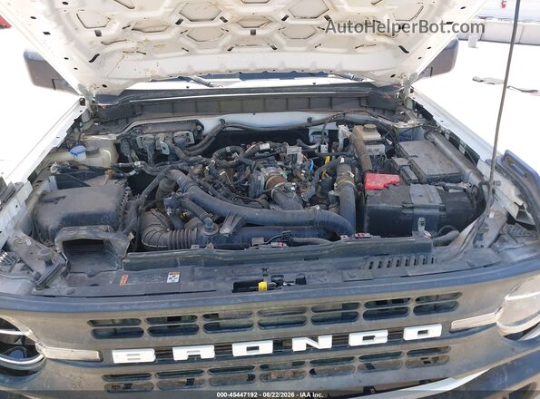 1FMEE5DP2NLB37504 2022 FORD BRONCO Белый Вид сзади