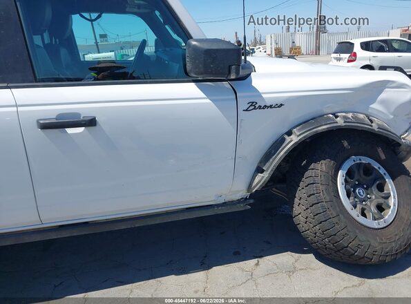 1FMEE5DP2NLB37504 2022 FORD BRONCO Белый Панорамный вид салона 360°