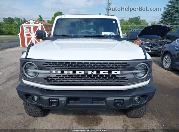 1FMEE5DP7PLB50994 2023 FORD BRONCO Белый Вид задней части салона