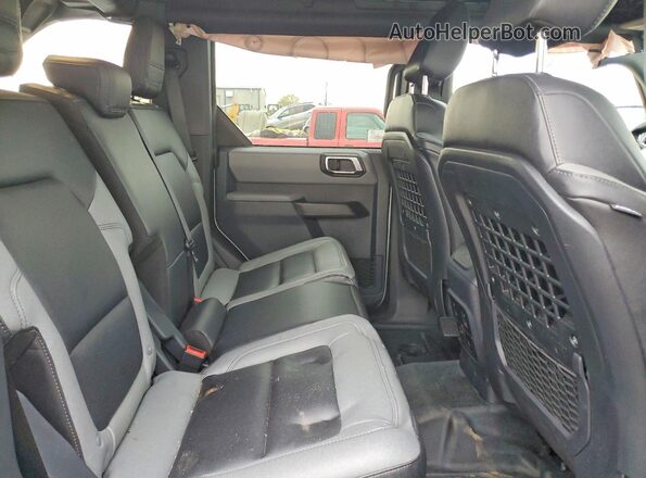 1FMEE5DP8PLB92638 2023 FORD BRONCO Gray Widok tylnych siedzeń