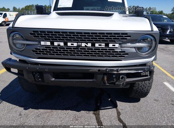 1FMEE5DP9PLB30116 2023 FORD BRONCO Белый Вид спереди