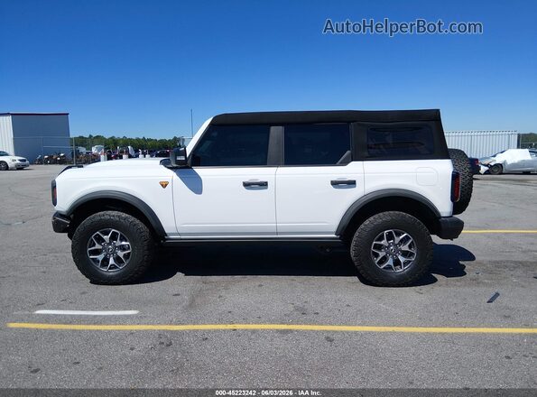 1FMEE5DP9PLB30116 2023 FORD BRONCO Белый Панорамный вид салона 360°
