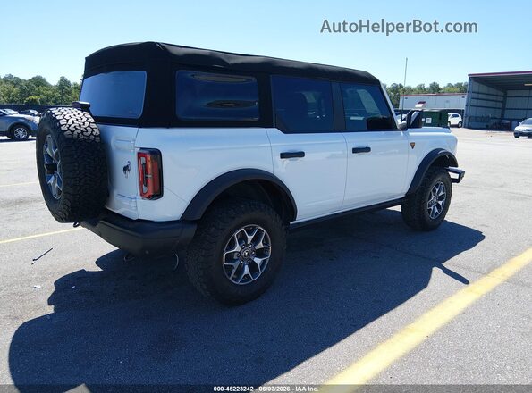 1FMEE5DP9PLB30116 2023 FORD BRONCO Белый Задняя правая четверть