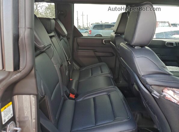 1FMEE7BH6SLB10826 2025 FORD BRONCO Gray 