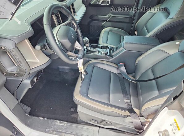 1FMEE8BP4SLB51954 2025 FORD BRONCO White წინა სალონის ხედი