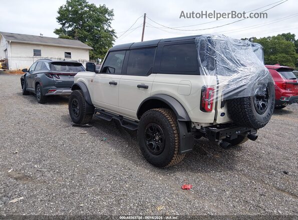 1FMEE9BP2SLB20577 2025 FORD BRONCO Cream Задня ліва чверть