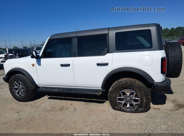 1FMEE9BP5RLA95846 2024 FORD BRONCO White Панорамний вид салону 360°