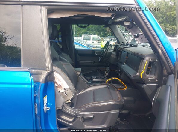 1FMEE9BP7RLA07220 2024 FORD BRONCO Blue Вид салону спереду