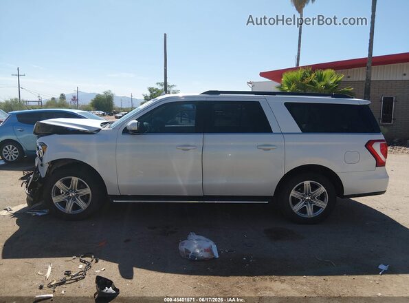 1FMJK1HT0JEA17528 2018 FORD EXPEDITION MAX White Vista interior trasera