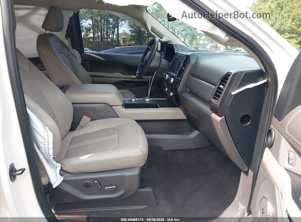1FMJK2AT3MEA43819 2021 FORD EXPEDITION White Вид салону спереду