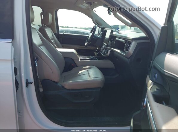 1FMJU1H80REA97852 2024 FORD EXPEDITION White Widok wnętrza z przodu