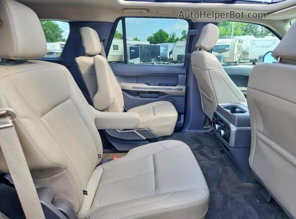 1FMJU1HT1LEA23075 2020 FORD EXPEDITION Gray Rear interior view