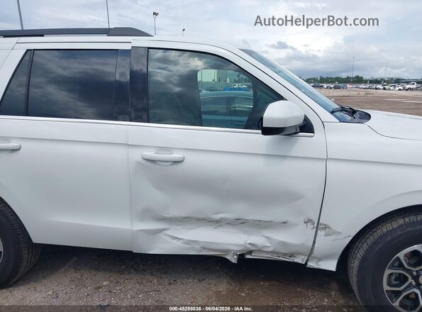 1FMJU1HT1NEA48741 2022 FORD EXPEDITION Белый Вид спереди