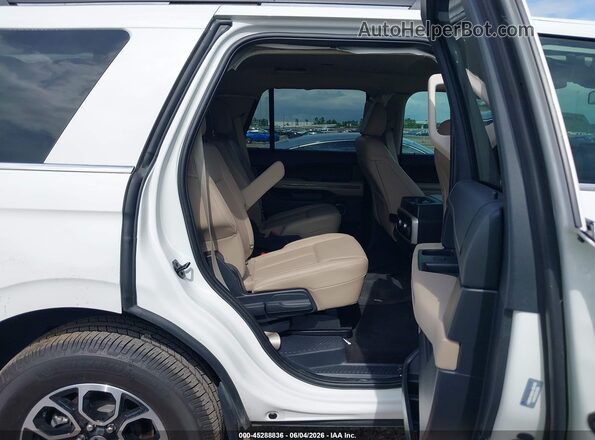 1FMJU1HT1NEA48741 2022 FORD EXPEDITION Белый Вид наклейки с VIN-кодом