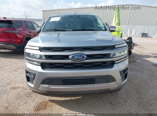 1FMJU1HT7NEA16988 2022 FORD EXPEDITION Серебряный Вид задней части салона
