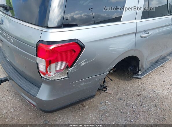 1FMJU1HT7NEA16988 2022 FORD EXPEDITION Серебряный Вид спереди