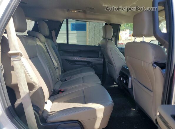 1FMJU1HT8JEA06206 2018 FORD EXPEDITION White Սալոնի հետևի տեսք