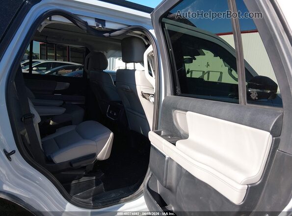1FMJU1J89SEA62694 2025 FORD EXPEDITION Silver Vista de la etiqueta del VIN