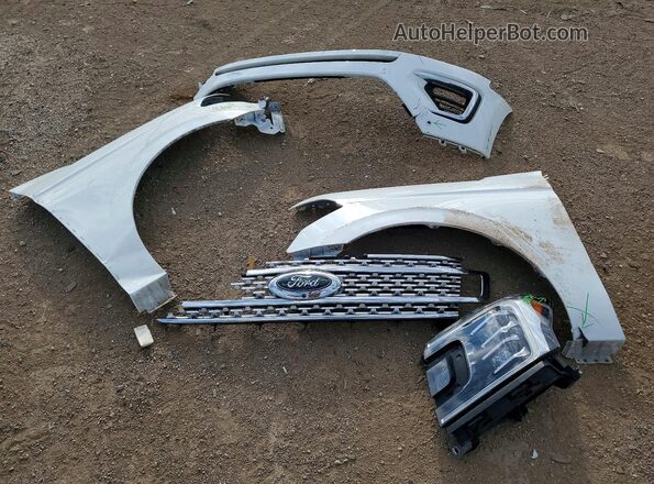 1FMJU1MTXMEA05620 2021 FORD EXPEDITION White VIN կոդի պիտակի տեսք