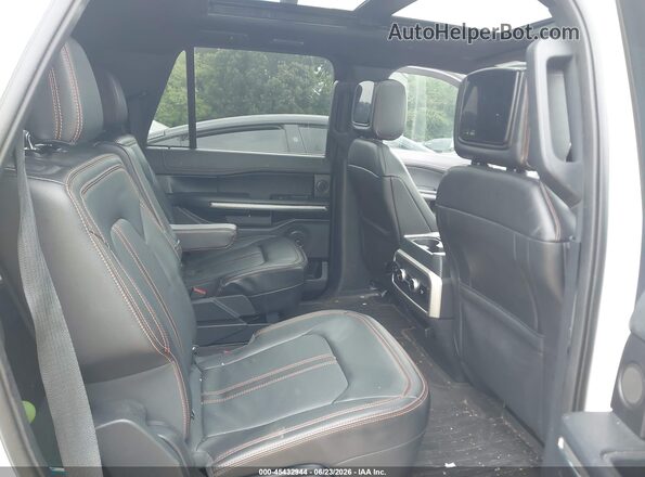 1FMJU1RG5PEA13656 2023 FORD EXPEDITION White VIN კოდის სტიკერის ხედი