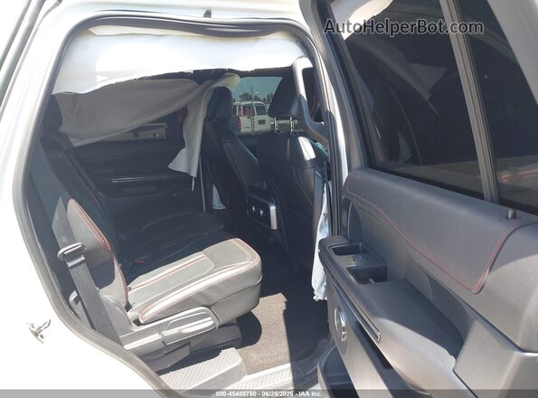1FMJU2AT8NEA09211 2022 FORD EXPEDITION White VIN sticker view