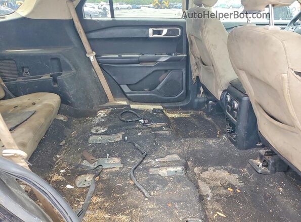 1FMSK7BH2MGB11561 2021 FORD EXPLORER Black Rear seats view