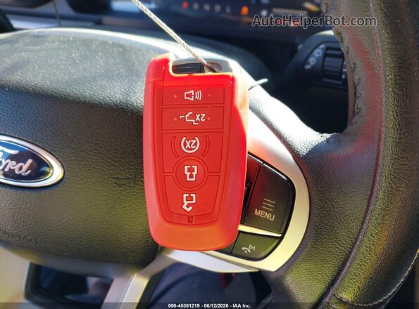 1FMSK7DH0PGB19112 2023 FORD EXPLORER Серый Вид панели приборов