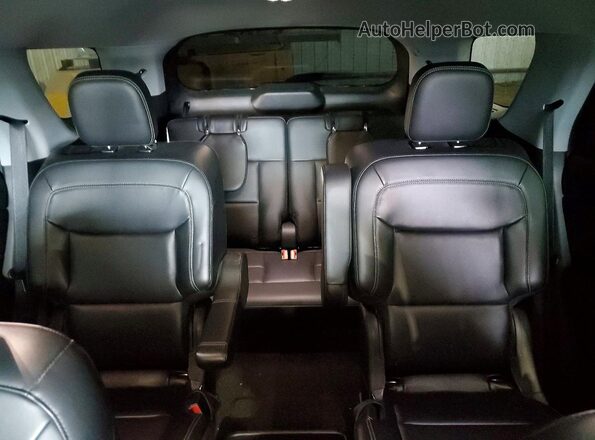 1FMSK7DH2MGC50084 2021 FORD EXPLORER Gray Rear seats view