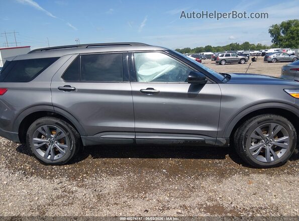 1FMSK7DH2PGC29854 2023 FORD EXPLORER Gray Widok wnętrza z tyłu
