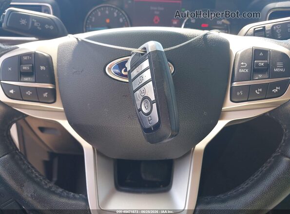 1FMSK7DH4MGB19853 2021 FORD EXPLORER White Dashboard view