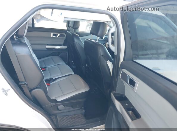 1FMSK7DH4MGB61133 2021 FORD EXPLORER White VIN կոդի պիտակի տեսք