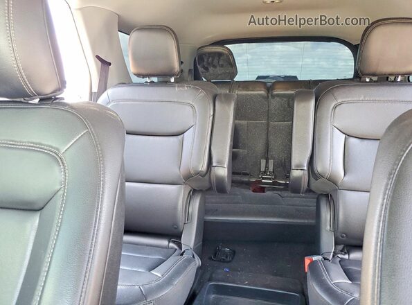 1FMSK7DH7LGC27950 2020 FORD EXPLORER Белый Вид задних сидений
