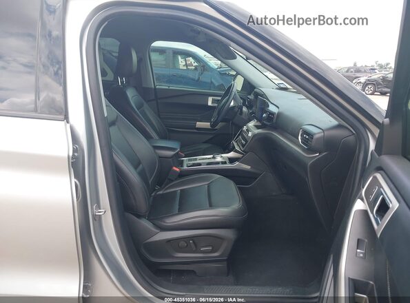 1FMSK7DH9MGB20545 2021 FORD EXPLORER Silver წინა სალონის ხედი
