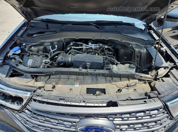1FMSK7DH9NGC29637 2022 FORD EXPLORER Black Rear interior view